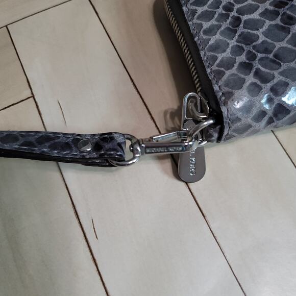 Michael Kors Grey Black Snakeskin Embossed Leather Wallet - Picture 11 of 15